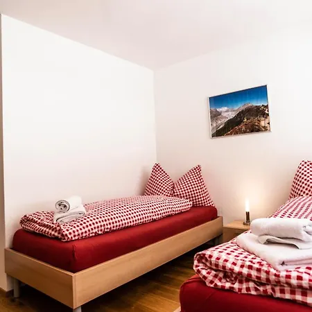 アパート Haus Golmenegg,